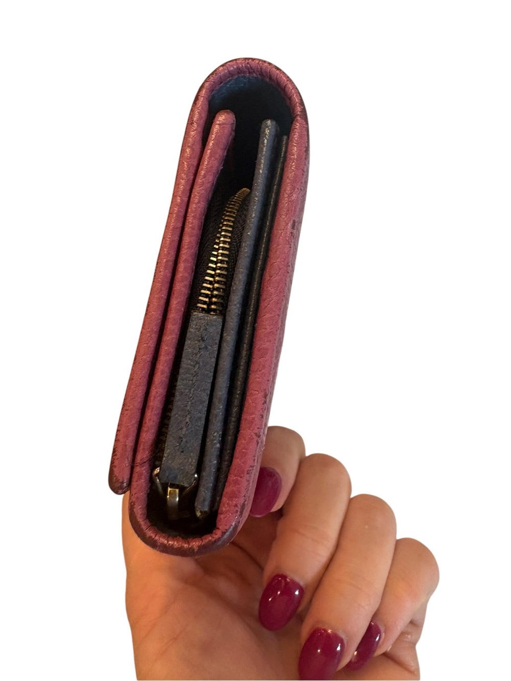 Gucci Magenta Pebbled Leather Women's Wallet with Gold Stamp - Picture 5 of 5